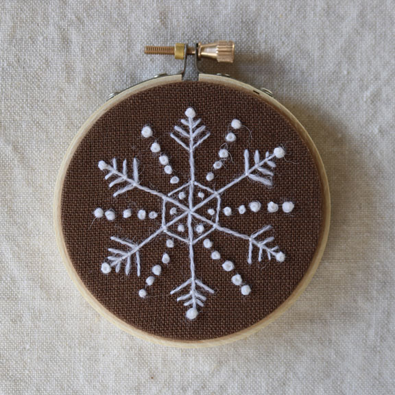 crewelkits_Gingerbread-Snowflakes_14